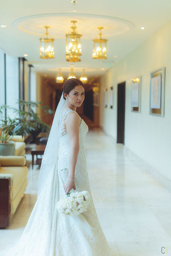 rosenthal-tee-bridal-gown